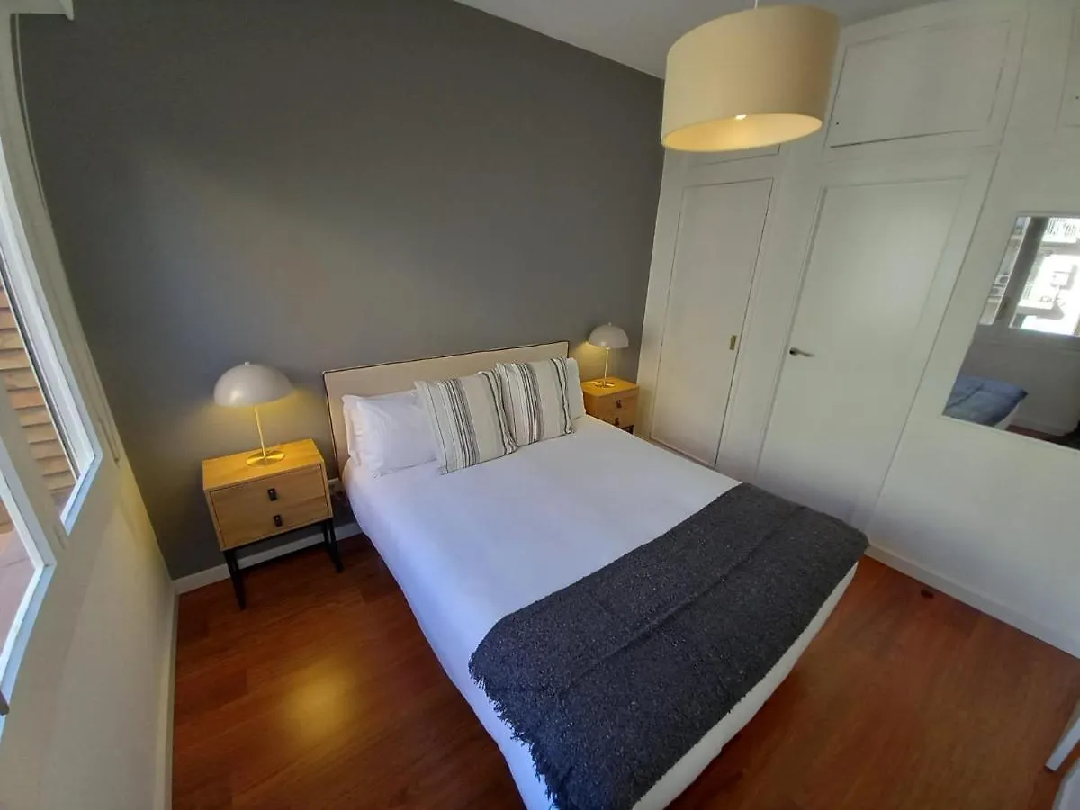 Live Like A Local In Bcn Daire Barselona